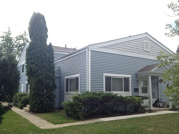 4th image of 874 Cambridge Pl #125b