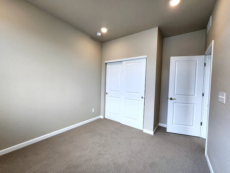 7035 Cumbria Ct — Photo 21