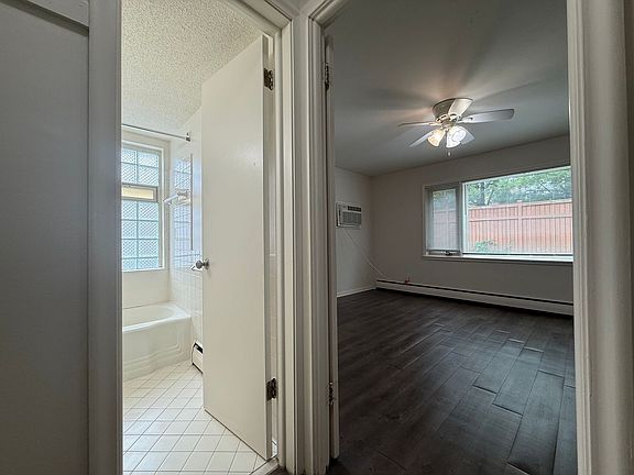5th image of 1936 Ford Pkwy APT 107