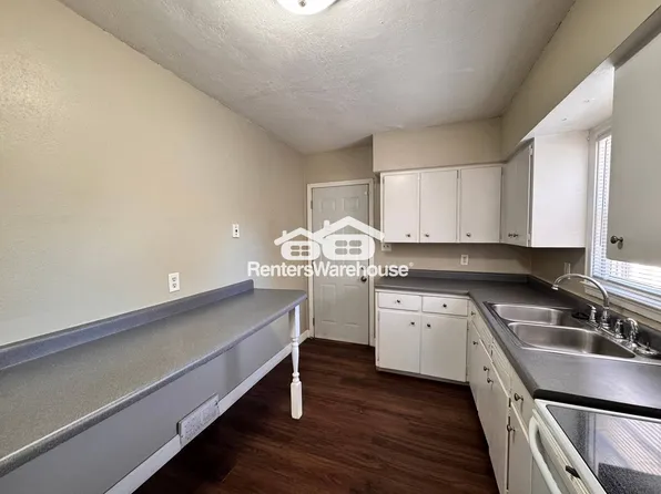 709 Bell Ave, Des Moines, IA 50315