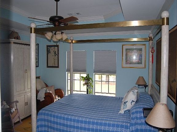5th image of 51 Harmony Dr E