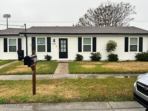 2nd image of 2428 Pecan Dr