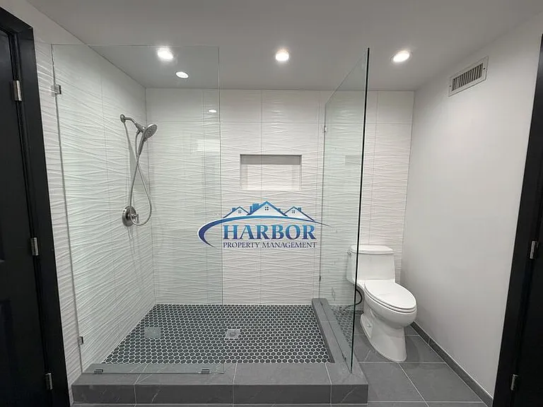 2315 Sparta Dr — Photo 25