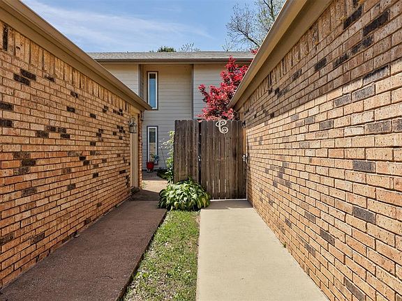 3rd image of 12213 High Meadow Ct