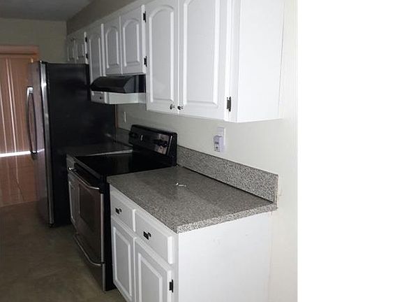 2nd image of 847 NW 80th Way