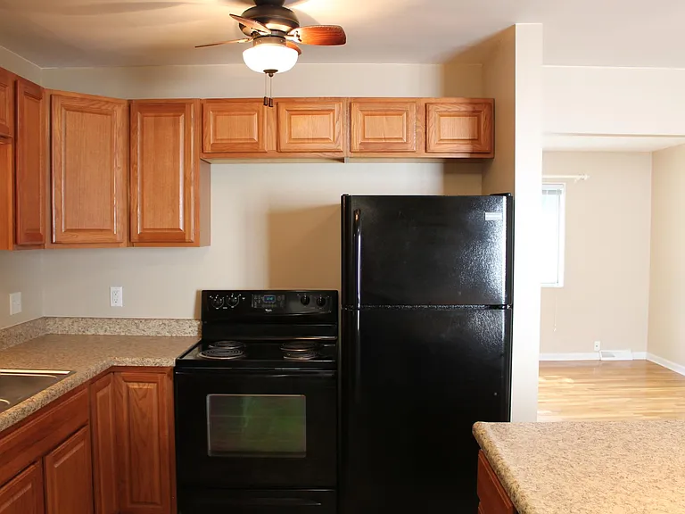 1702 E Northgate St — Photo 7