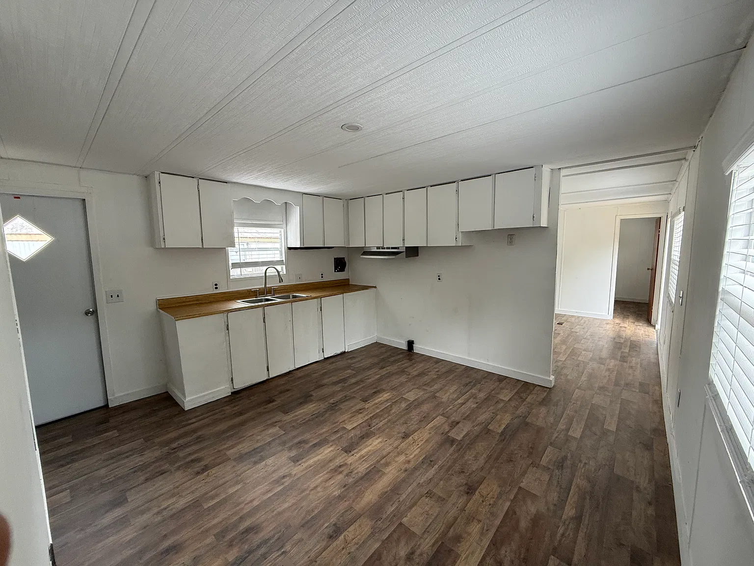 2 bed, 1000 sqft, $850 — Photo 3