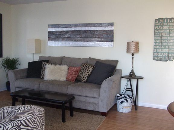 4th image of 2297 Patricia Dr
