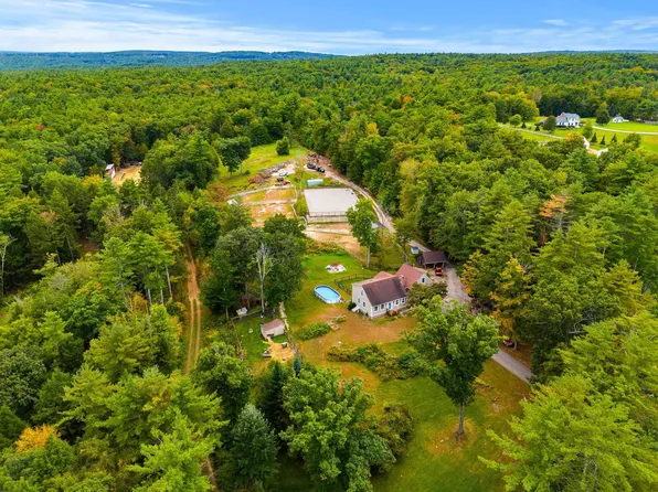36 Cotton Road, Deerfield, NH 03037