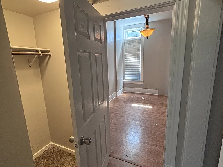 718 S Yakima Ave #1 — Photo 10