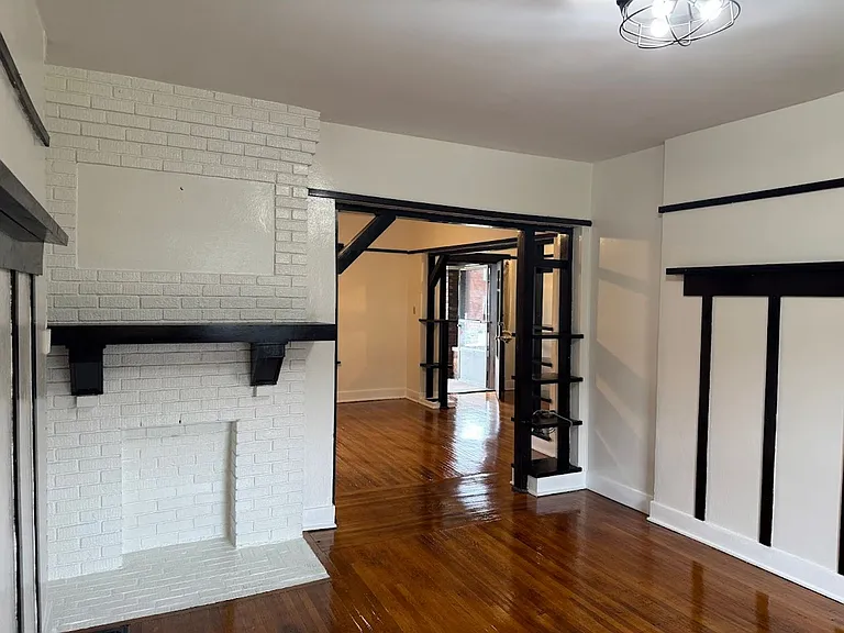 1651 Chislett St — Photo 11