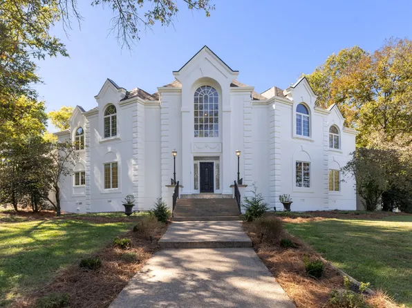 135 Nathanaels Crossing Dr, Columbia, TN 38401