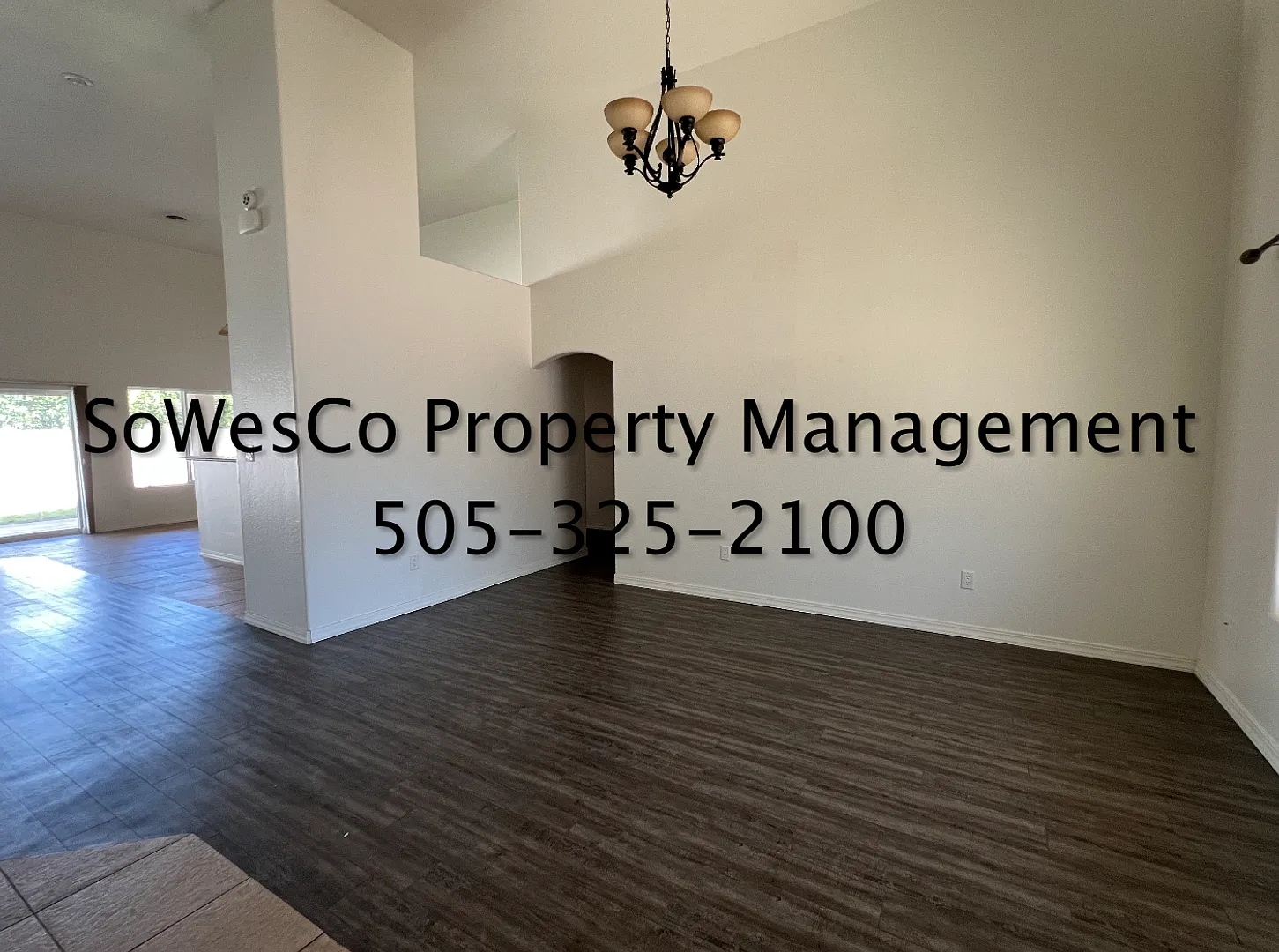 4 Bedroom Home Built in 2018, near Country Club — Photo 4