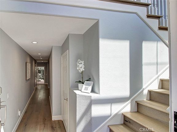 2nd image of 2889 Plaza Del Amo Unit 311