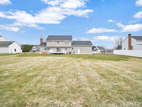 4th image of 36 Cardinal Way