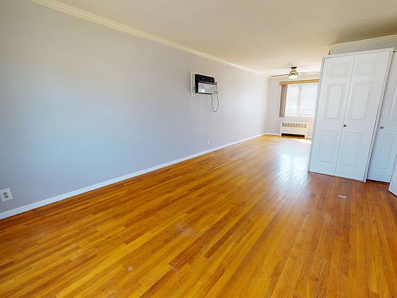 5th image of 13-64 Bell Blvd #1364