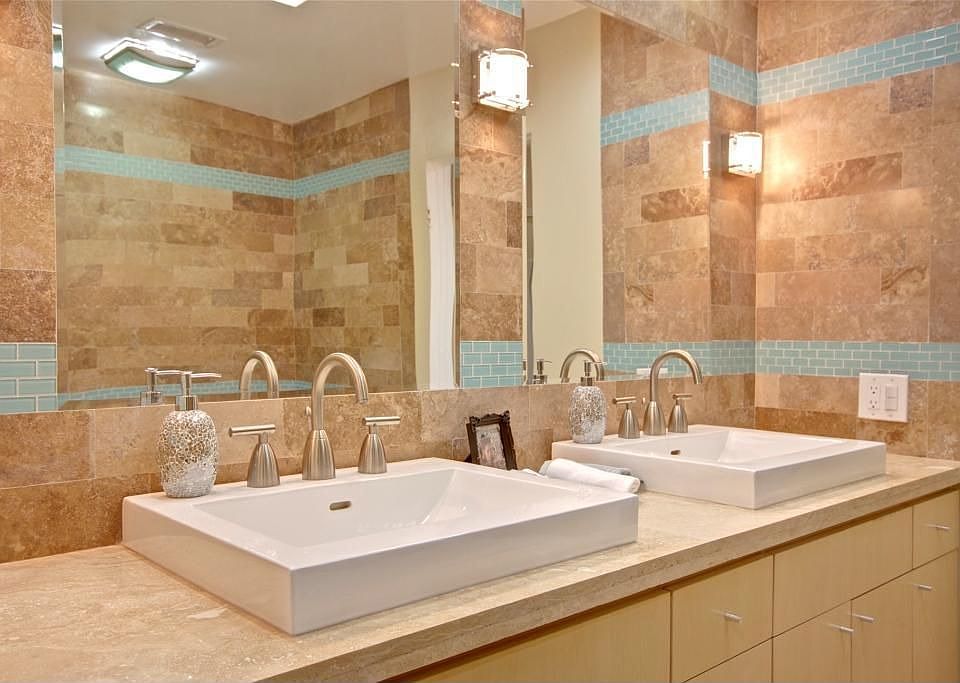 1st image of 18102 Burbank Blvd Unit 1
