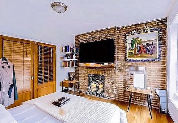 3rd image of 405 W 49th St APT 2E