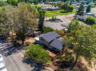 261 SE Hungerford Ln, Winston, OR 97496