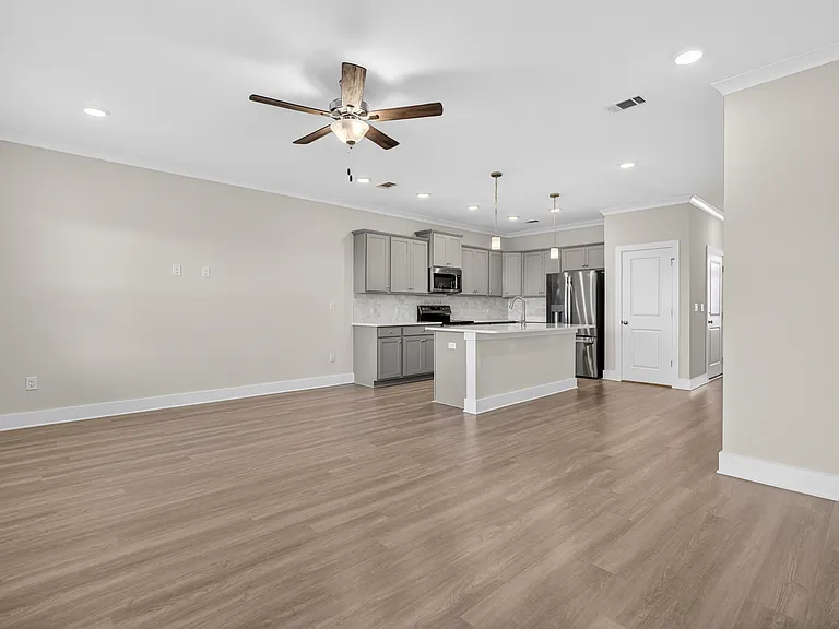 302 Cyan Ln — Photo 27