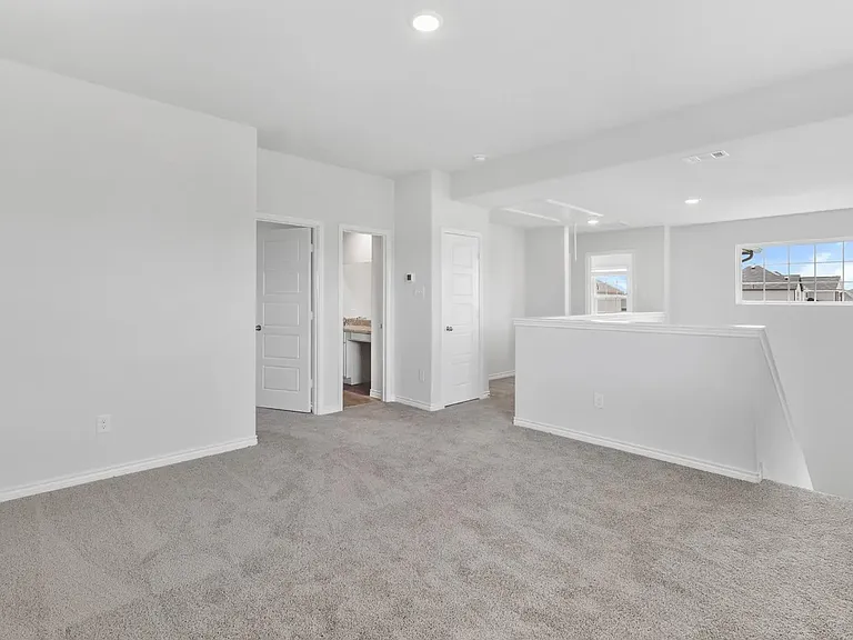 10605 Bleat St — Photo 10