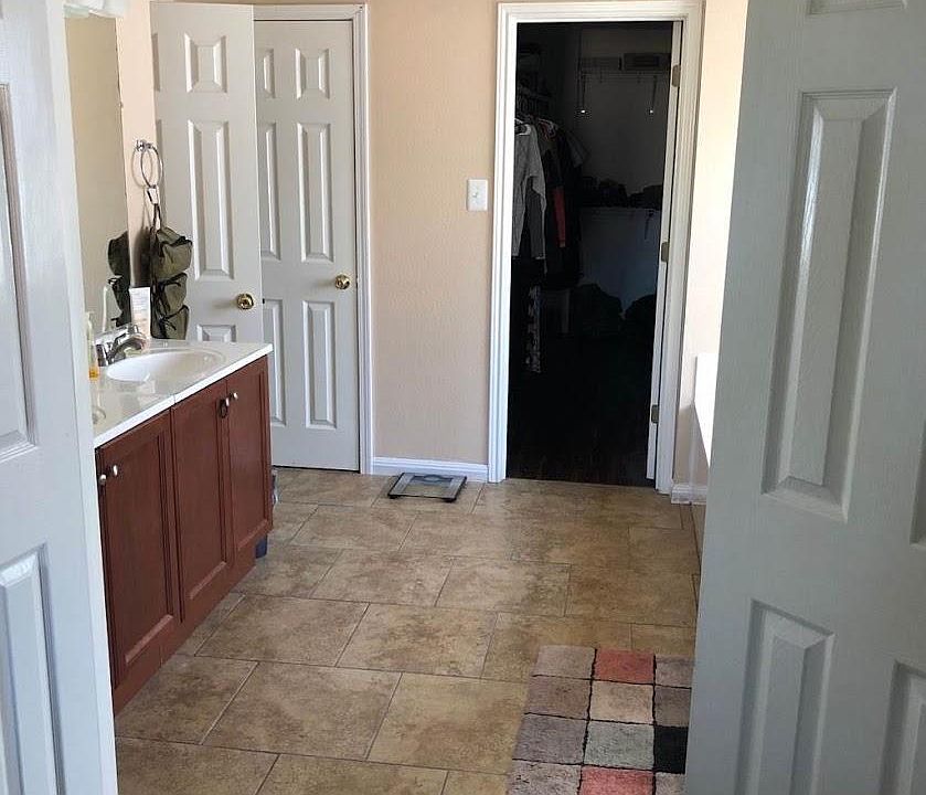 1st image of 4613 River Brook Dr