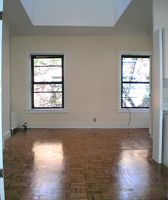 Rented by City Connections Realty | media 28