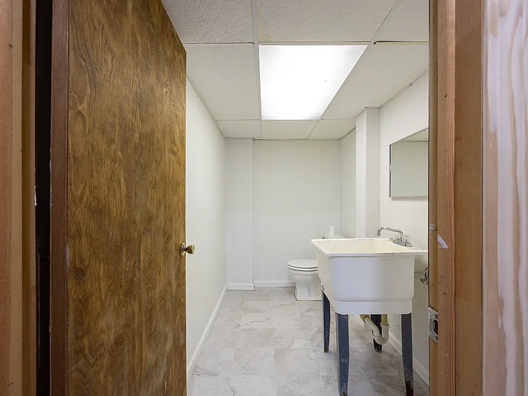 6275 Fairbrook Ct — Photo 82