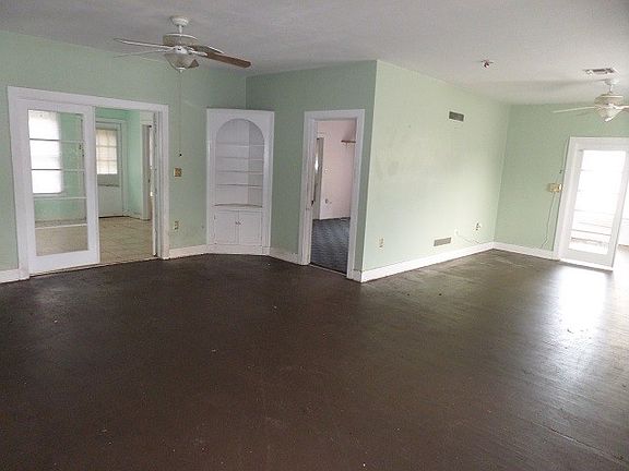 4th image of 317 N Highland Ave