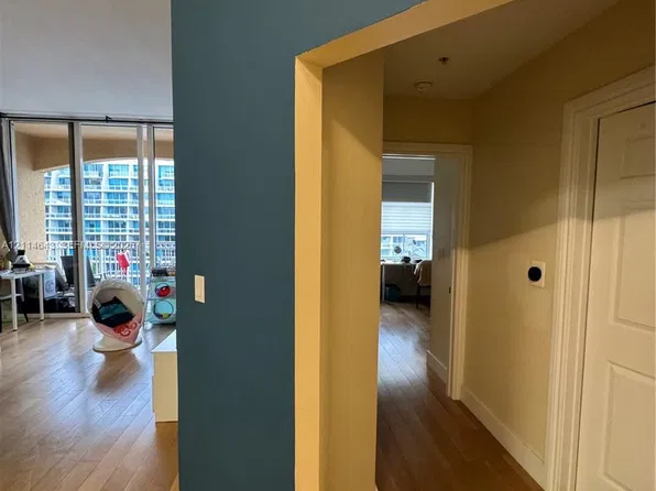 3001 NE 185th St APT 505, Aventura, FL 33180