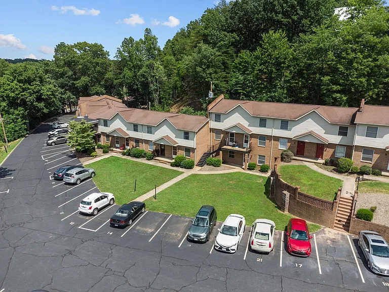 Foxtree Apartments — Photo 41
