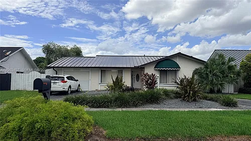 13325 SW 100th Ter Photo 1 13325 SW 100th Ter Photo 1