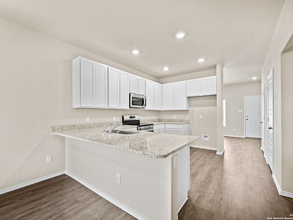 5th image of 277 Legacy Circle