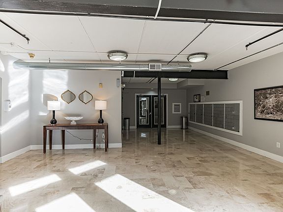 5th image of 800 Peachtree St NE APT 1308