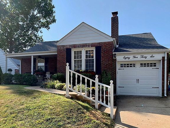 2nd image of 8536 Douglas Ct