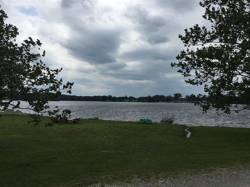 1st image of W Wolfes Retreat