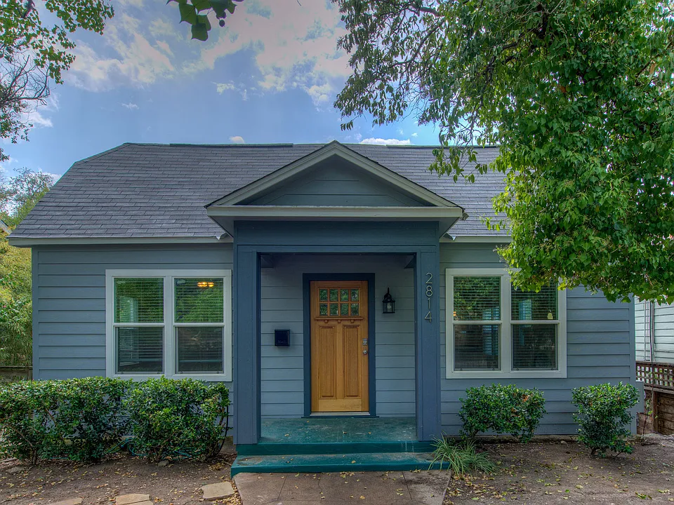 2814 Pearl St