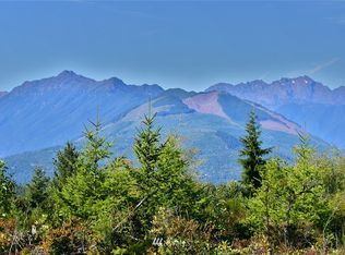 10723 NW Pioneer Rd, Seabeck, WA 98380