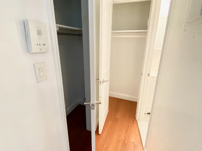 301 Sterling St #1A — Photo 4