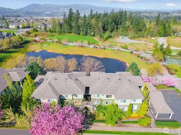 1957 23rd Place NE #203, Issaquah, WA 98027
