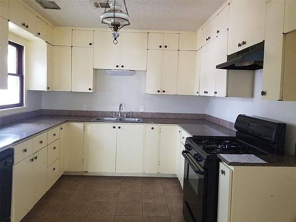 3rd image of 5414 Borden Ave
