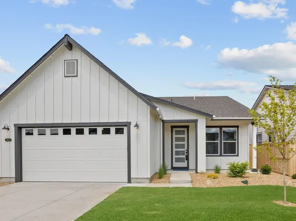 2872 NE Pinnacle Pl #22, Bend, OR 97701