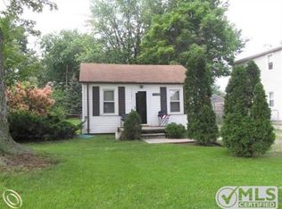 35225 Glen St, Westland, MI 48186