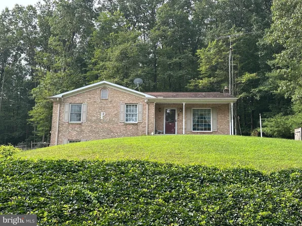 7714 Fern Grotto Cir, Fayetteville, PA 17222
