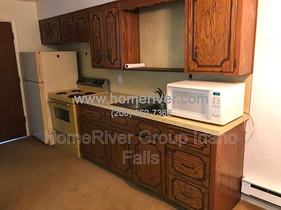 2nd image of 140 7th St APT 1