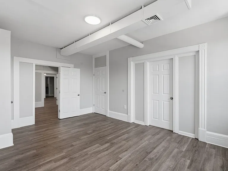 293-299 Clemente Street — Photo 14