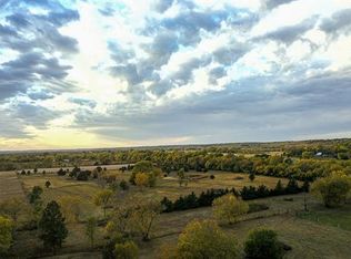 33151 S Spoon Creek Rd, Osawatomie, KS 66064