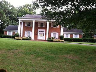 2nd image of 206 Saint Andrews Cir
