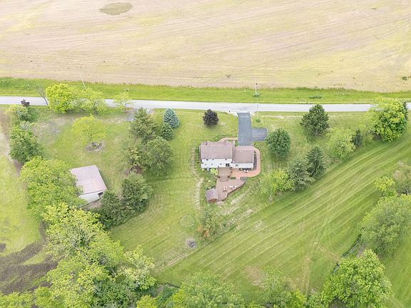4th image of 9162 Township Road 169 N
