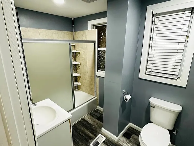 31 Elliott St #2 — Photo 3